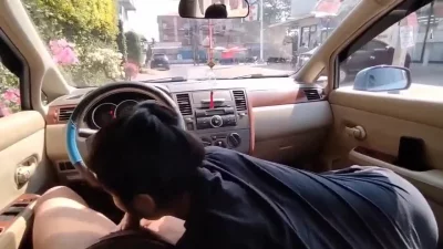 约女网友路边车上给我口