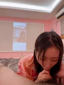 刚结婚的G奶巨乳小少妇