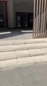 今天她一个人在家洗完澡换情趣